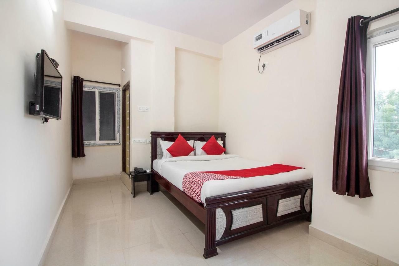 Hotel O Shannu Residency Secunderabad Room photo